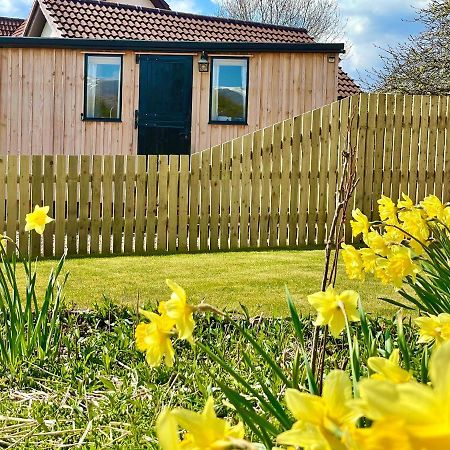 Per Ardua Shepherds Hut Fort William Exterior photo