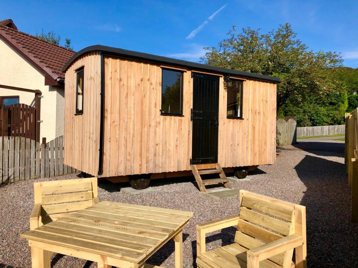 Per Ardua Shepherds Hut Fort William Exterior photo