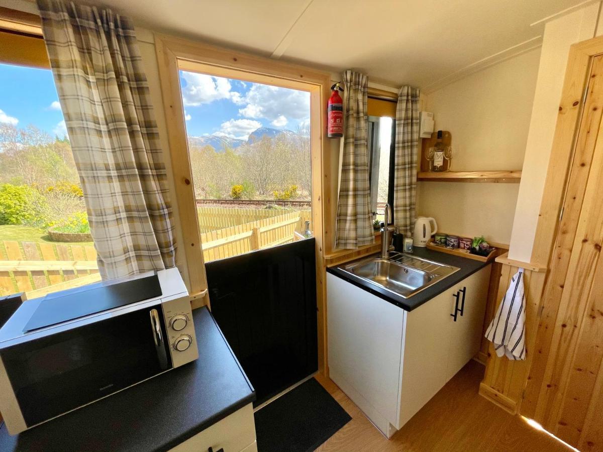 Per Ardua Shepherds Hut Fort William Exterior photo